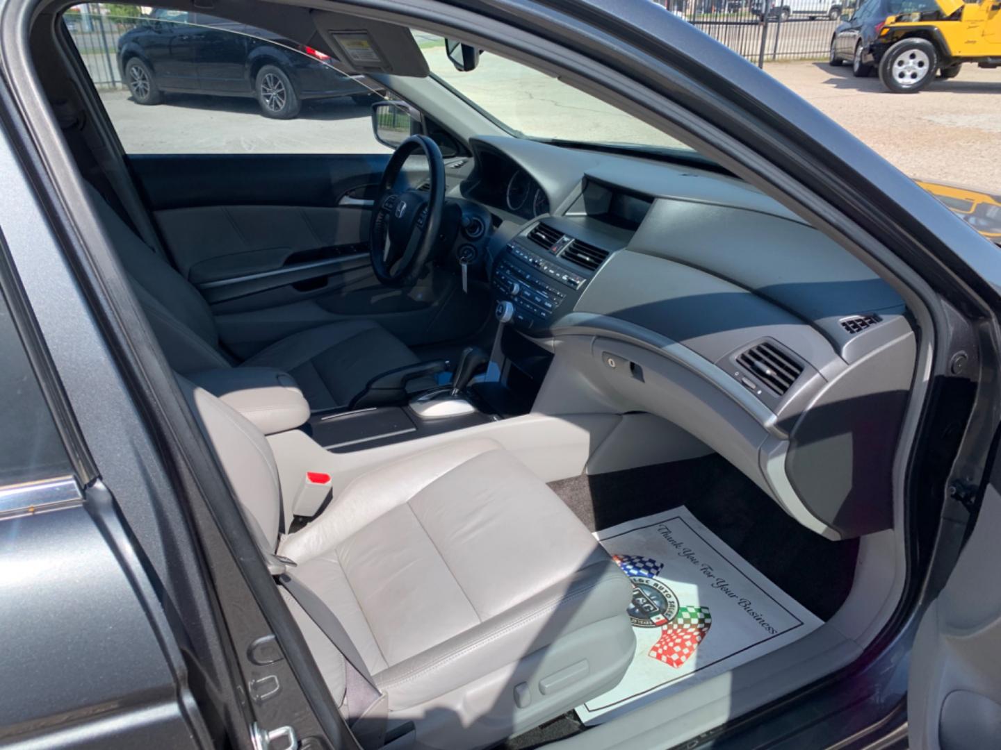 2009 Gray /gray Honda Accord EX 2WD AT (1HGCP36859A) with an 6 Cylinders 3.5L FI SOHC 212 CID engine, AUTOMATIC transmission, located at 1830 North Belt Line Road, Irving, TX, 75061, (469) 524-0199, 32.834373, -96.993584 - Photo#13